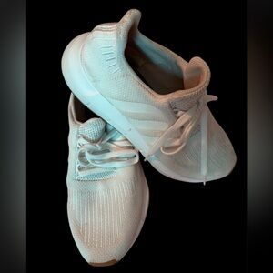 White adidas 1.0 swift run men’s 8  1/2 worn a few times inside